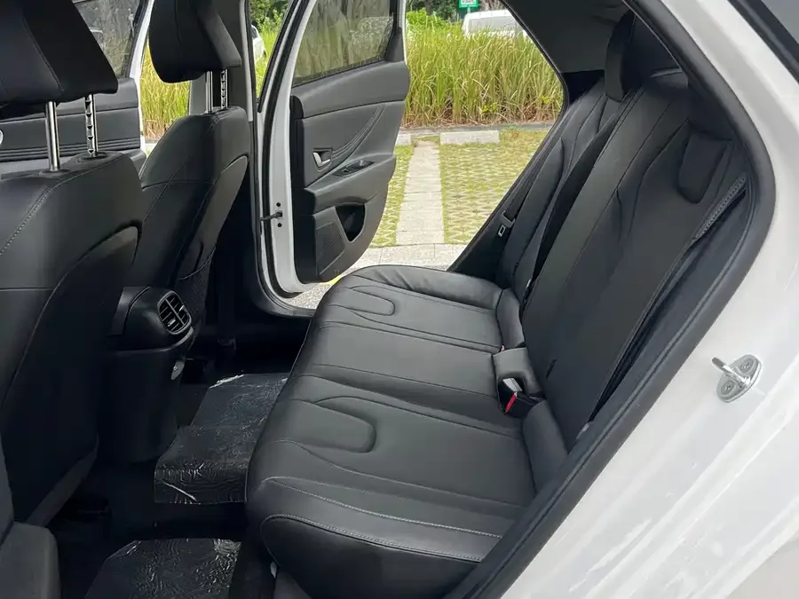 Hyundai Elantra Elantra 2022 1.5L CVT GLX Elite Edition 2023 — миниатюра 2