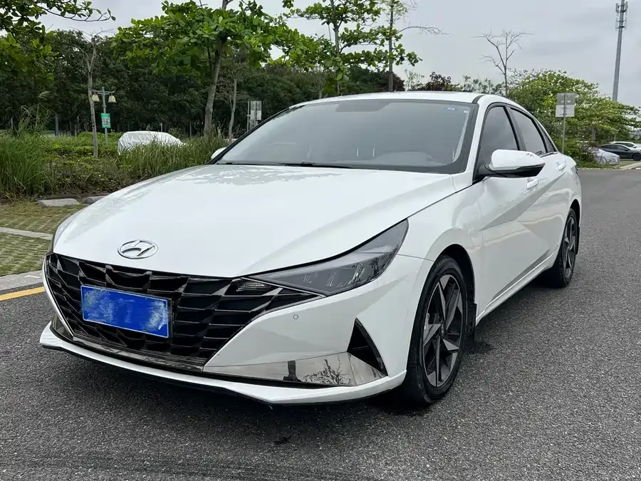 Hyundai Elantra Elantra 2022 1.5L CVT GLX Elite Edition 2023 — миниатюра 3