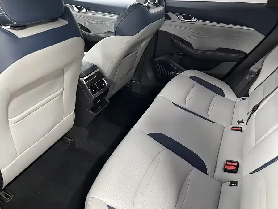 Geely Xingrui Xingrui 2021 Model 2.0TD Premium Edition 2022 — миниатюра 4