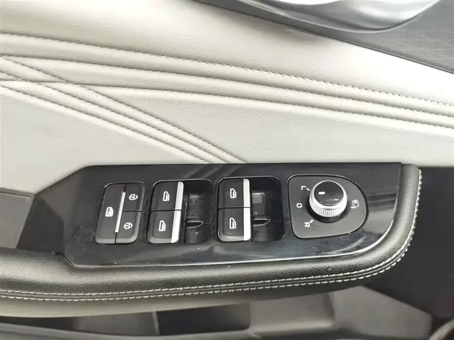 Geely Xingrui Xingrui 2023 2.0TD Premium Edition 2023 — миниатюра 3