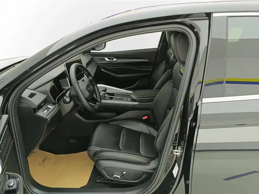 Geely Xingrui Xingrui 2023 1.5TD Kunlun Edition 2024 — миниатюра 3