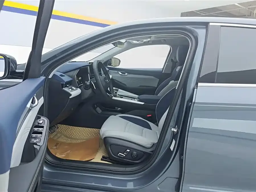 Geely Xingrui Xingrui 2023 2.0TD Premium Edition 2024 — миниатюра 3