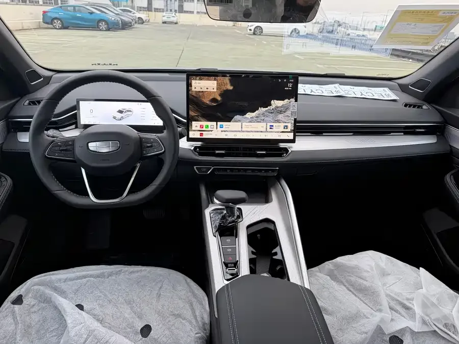 Geely Xingrui Xingrui 2025 Dongfangyao 1.5TD Fuyao Edition 2026 — миниатюра 3