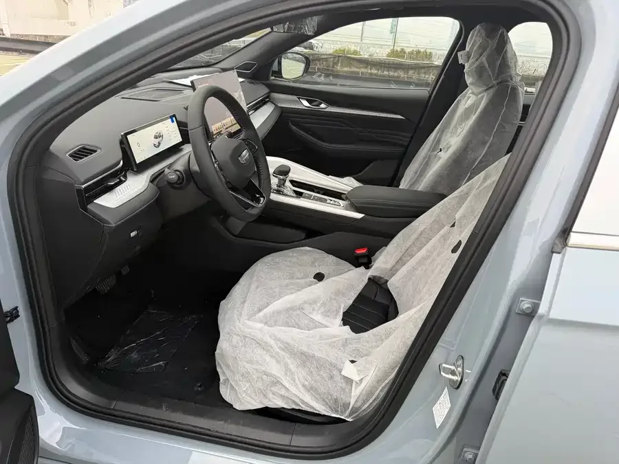 Geely Xingrui Xingrui 2025 Dongfangyao 1.5TD Fuyao Edition 2026 — миниатюра 4