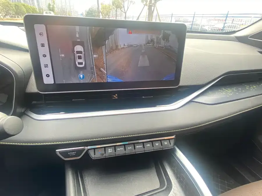 Geely Xingrui Xingrui 2023 1.5TD Fuyao Edition 2023 — миниатюра 3