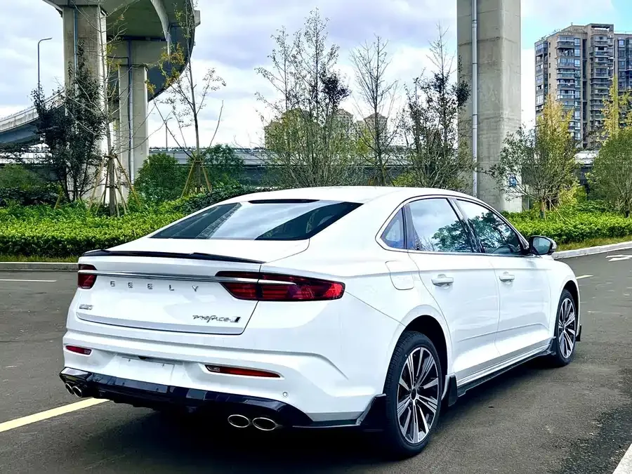 Geely Xingrui Xingrui 2025 Dongfangyao 1.5TD Kunlun Edition 2026 — миниатюра 2