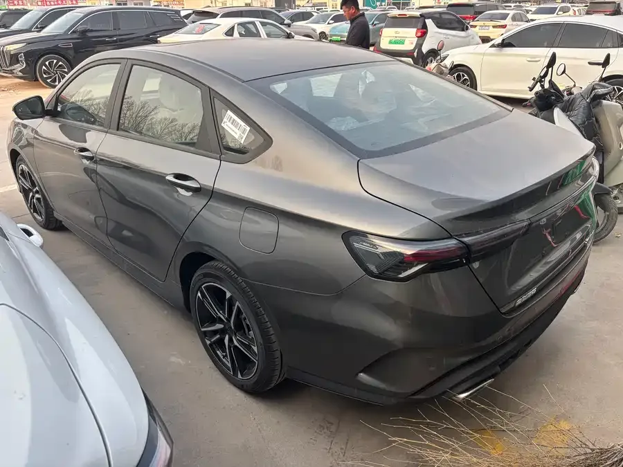 Geely Binrui Binrui 2024 Binrui COOL 1.5T DCT Champion Edition 2026 — миниатюра 3