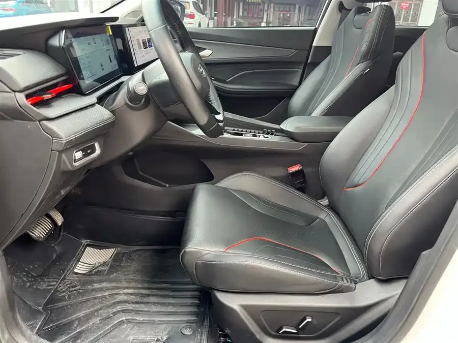 Geely Binrui Binrui 2024 Binrui COOL 1.5T DCT Champion Edition 2025 — миниатюра 2