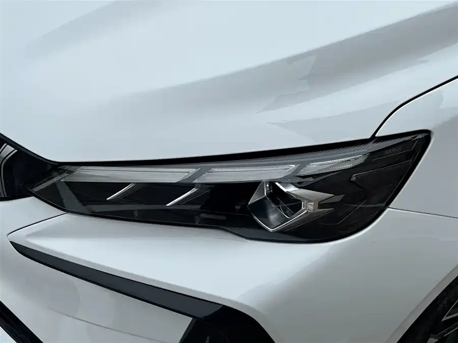 Geely Binrui Binrui 2024 Binrui COOL 1.5T DCT Champion Edition 2025 — миниатюра 4