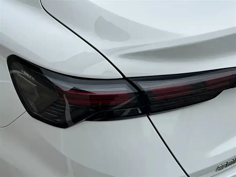 Geely Binrui Binrui 2024 Binrui COOL 1.5T DCT Champion Edition 2025 — миниатюра 5