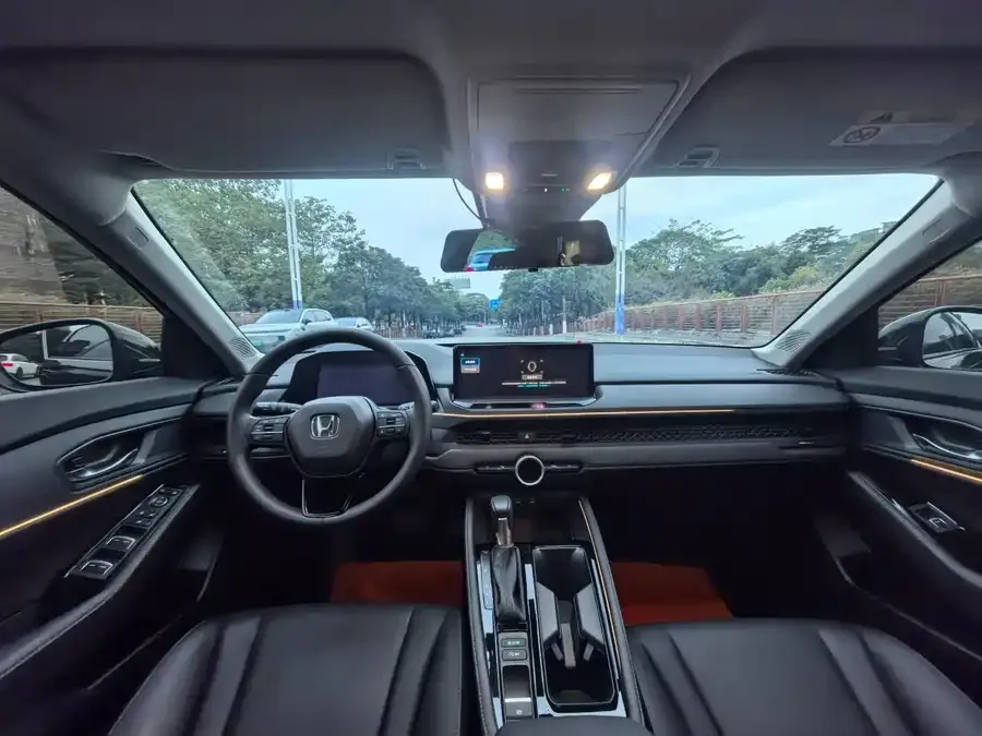 Honda Accord Accord 2023 260TURBO Smart Edition 2023 — миниатюра 4