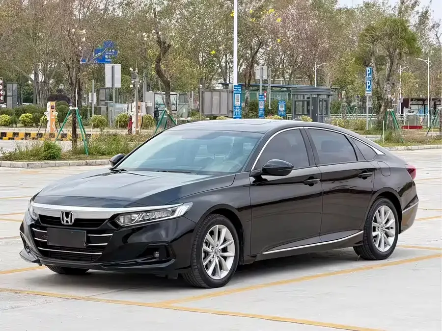Honda Accord Accord 2022 260TURBO Deluxe Edition 2023 — фото 1, купить с доставкой в Москву