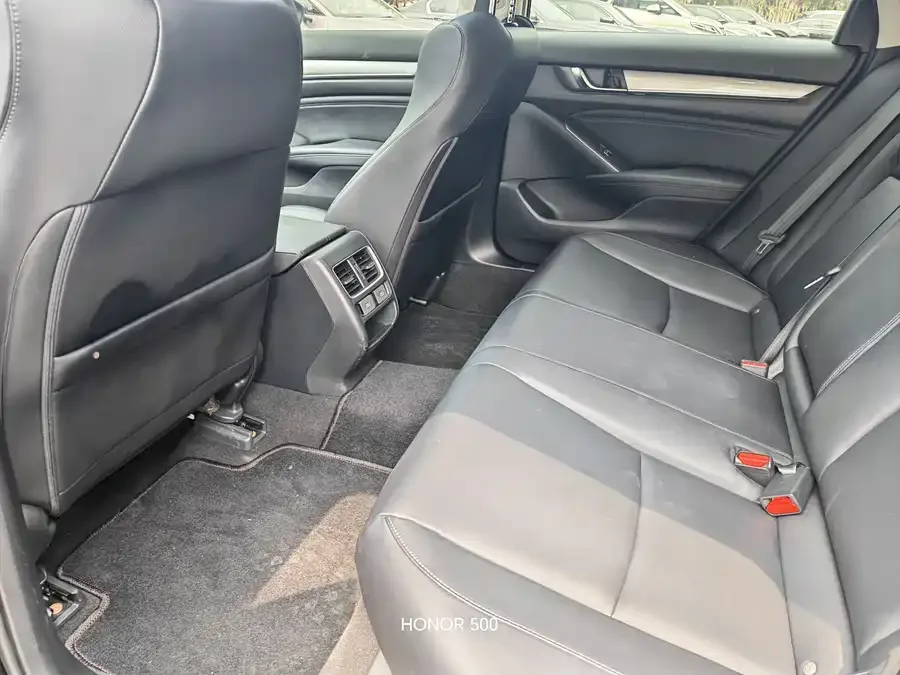 Honda Accord Accord 2022 260TURBO Deluxe Edition 2022 — миниатюра 4