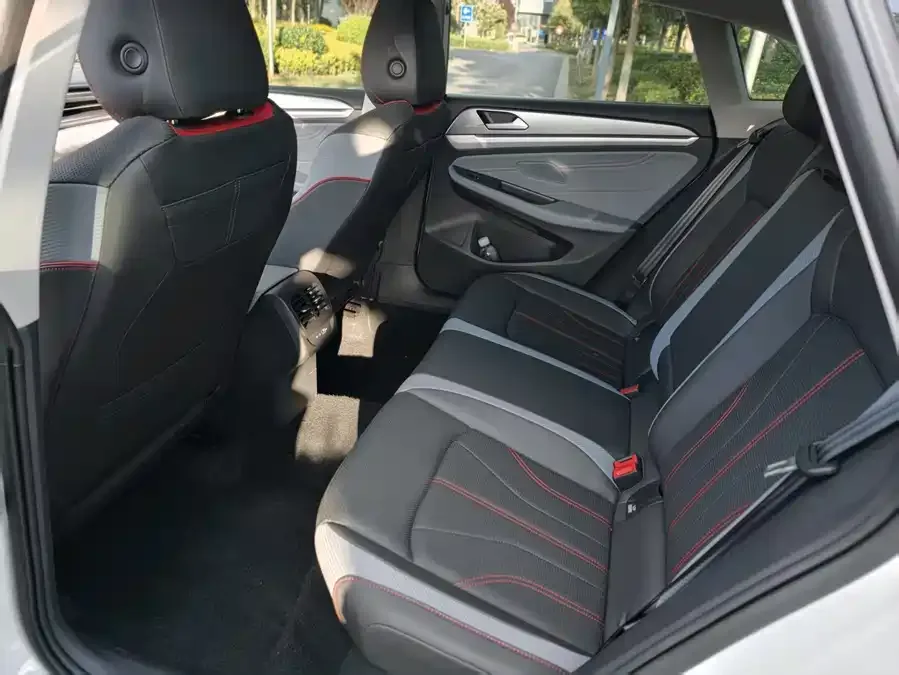 Volkswagen Lamando 2024 Lingdu Lingdu L 280TSI DSG Cool Edition 2024 — миниатюра 2