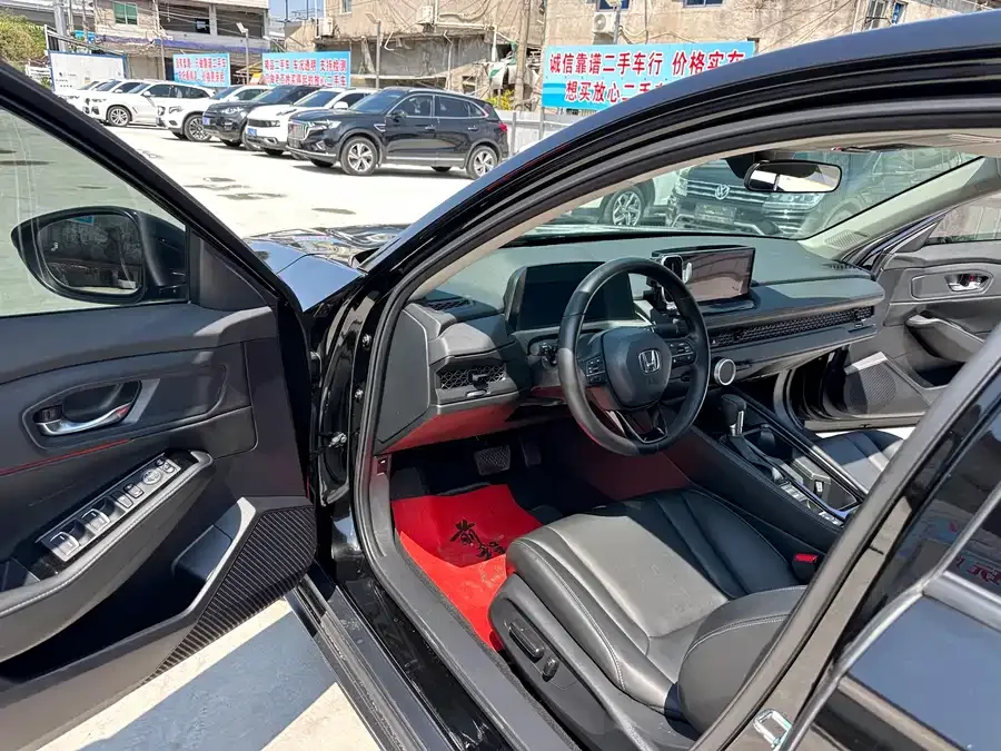 Honda Accord Accord 2024 260TURBO Luxury Edition 2024 — миниатюра 4