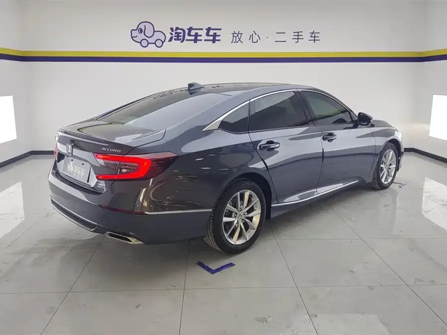 Honda Accord Accord 2022 260TURBO Deluxe Edition 2022 — миниатюра 3