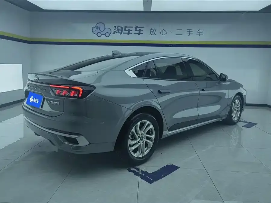 Ford Mondeo 2022 Mondeo EcoBoost 245 Fashion Edition 2022 — миниатюра 3
