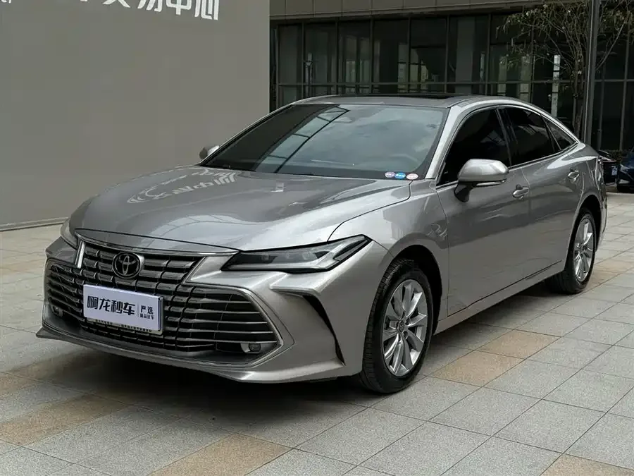 Toyota Avalon Avalon 2024 2.0L Progressive Edition 2025 — миниатюра 3