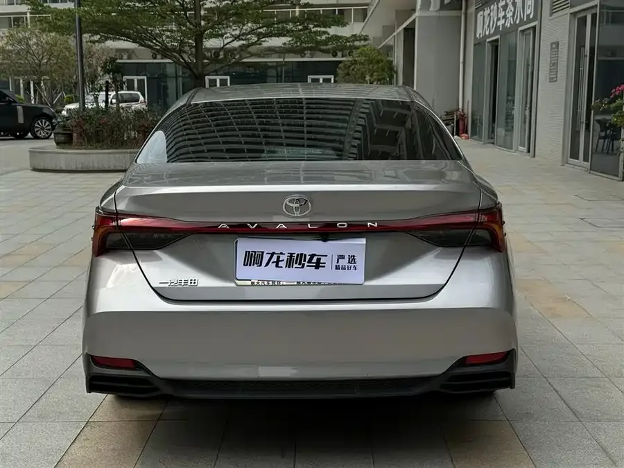 Toyota Avalon Avalon 2024 2.0L Progressive Edition 2025 — миниатюра 4