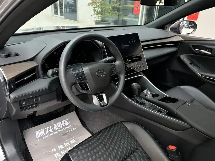 Toyota Avalon Avalon 2024 2.0L Progressive Edition 2025 — миниатюра 5