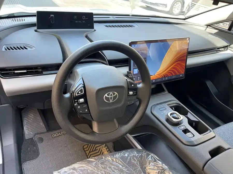 Toyota BZ Toyota bZ5 2025 550 JOY 2026 — миниатюра 2