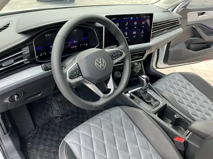 Volkswagen Sagitar 2023 Sagitar 300TSI DSG Beyond Edition 2024 — миниатюра 5