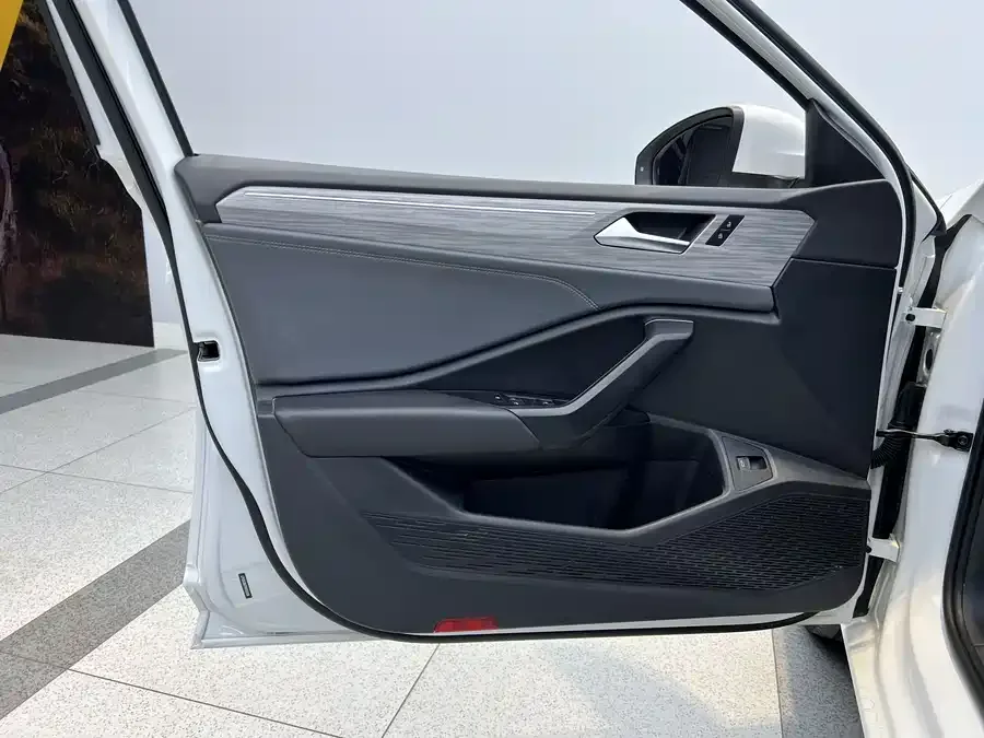 Volkswagen Sagitar 2023 Sagitar 280TSI DSG Beyond Lite Edition 2023 — миниатюра 5