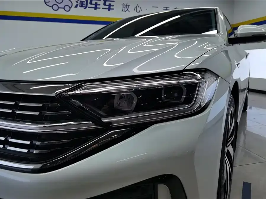 Volkswagen Sagitar 2023 Sagitar 300TSI DSG Excellence Edition 2023 — миниатюра 2