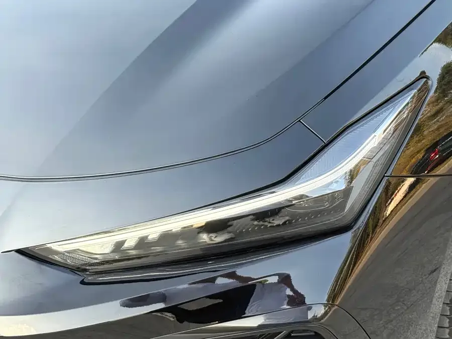 Changan UNI-V Changan UNI-V 2025 third-generation 2.0T JinQing model 2026 — миниатюра 2