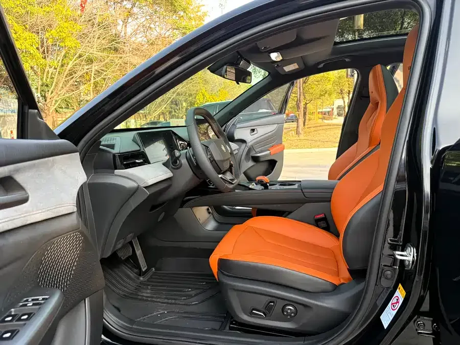Changan UNI-V Changan UNI-V 2025 third-generation 2.0T JinQing model 2026 — миниатюра 5