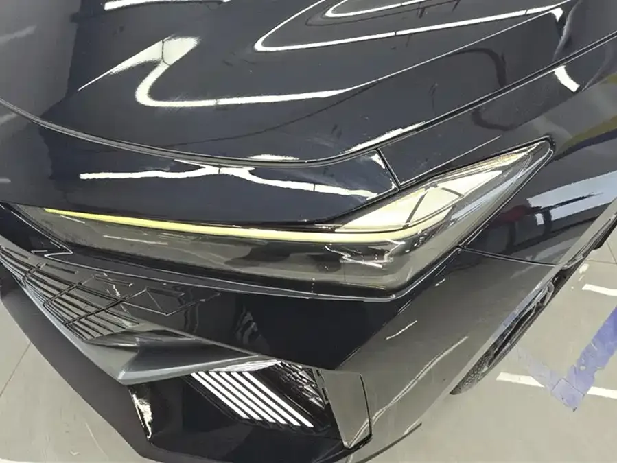 Changan UNI-V Changan UNI-V 2022 1.5T Premium Edition 2022 — миниатюра 2