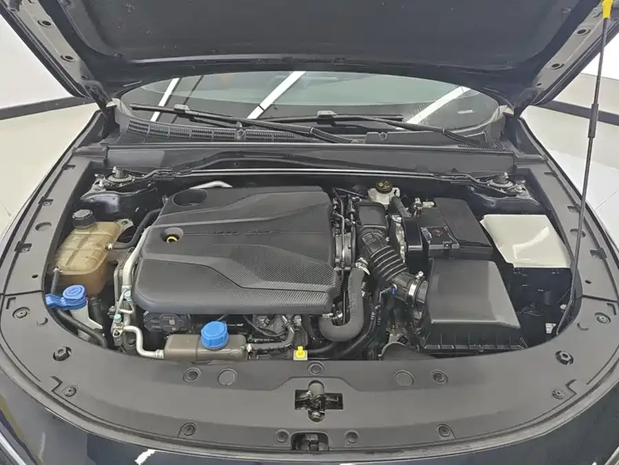 Changan UNI-V Changan UNI-V 2022 1.5T Premium Edition 2022 — миниатюра 3