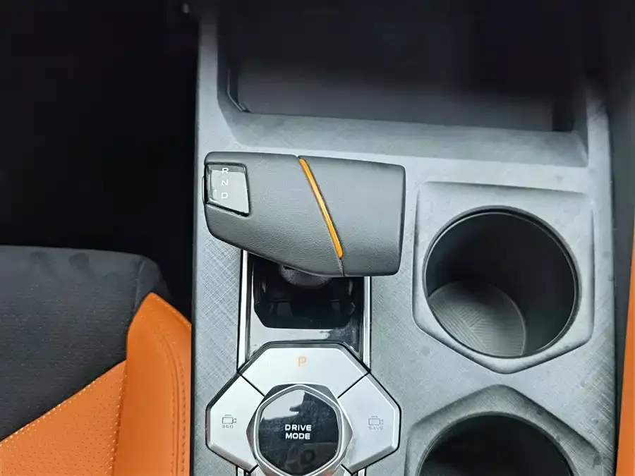 Changan UNI-V Changan UNI-V 2023 1.5T Sports Edition 2024 — миниатюра 4