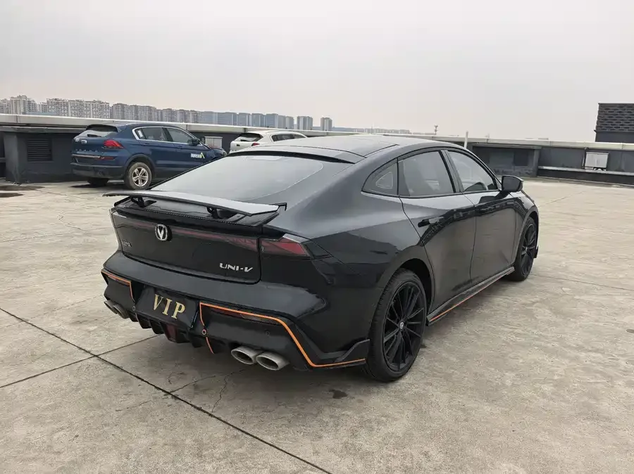 Changan UNI-V Changan UNI-V 2023 1.5T Sports Edition 2024 — миниатюра 4