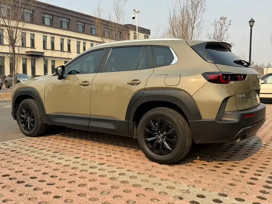 Mazda CX-50 Mazda CX-50 also available for 2023 2.0L Leading Edition 2023 — миниатюра 2