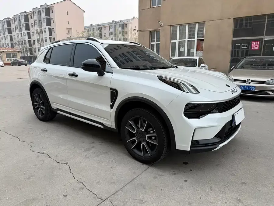 Lynk & Co 01 Lynk & Co 01 2024 2.0TD 2WD Global Pro 2024 — миниатюра 3