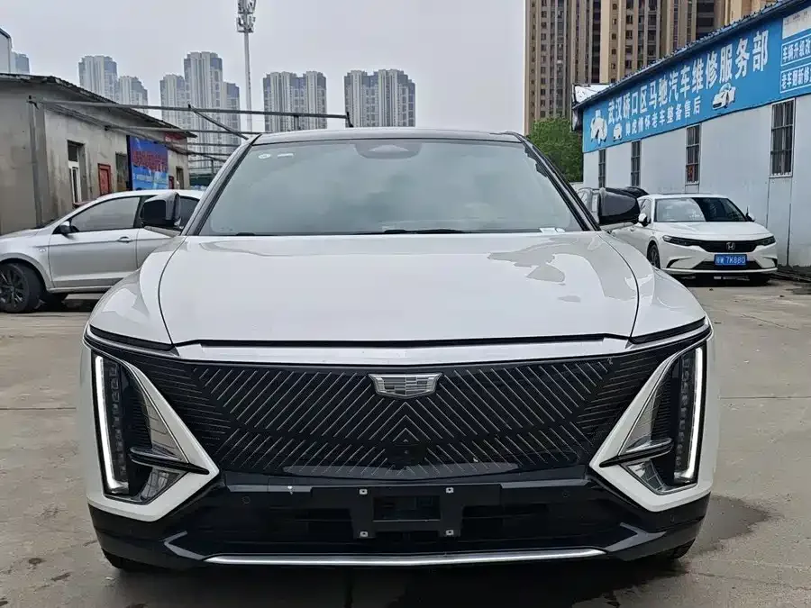 Cadillac IQ Ruige IQ Ruige 2022 four-wheel drive high-performance premium version 2023 — фото 1, купить с доставкой в Москву