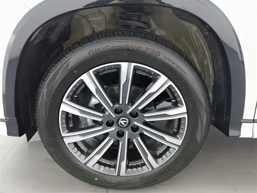 Changan CS75PLUS Changan CS75PLUS 2025 Third Generation Champion Edition 1.5T Sporty Model 2025 — миниатюра 5