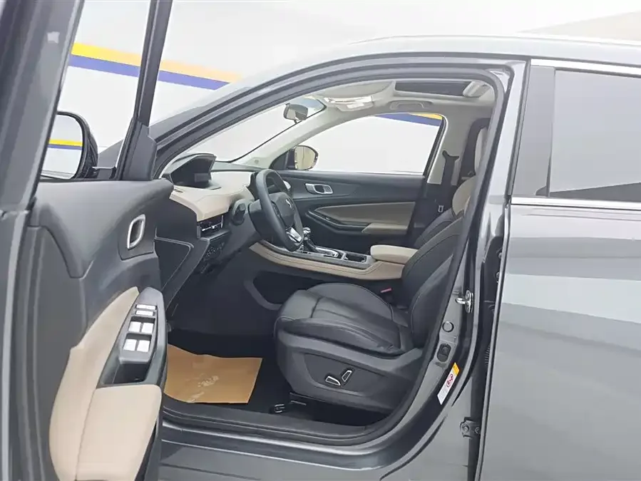 Changan CS55 Plus Changan CS55PLUS 2022 second generation 1.5T DCT luxury model 2022 — миниатюра 3