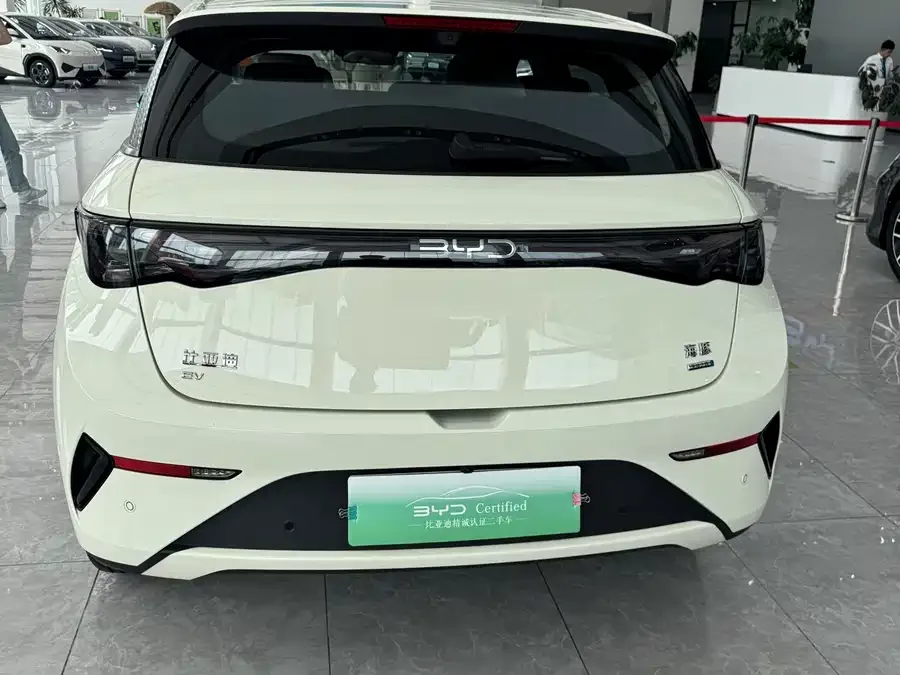 BYD Dolphin Dolphin 2025 Smart Driving Edition 410km Fashion Edition 2025 — миниатюра 2