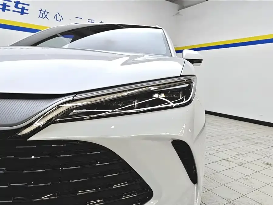 BYD Song L DM-i Song L DM-i 2024 112km Surpassing Edition 2025 — миниатюра 2