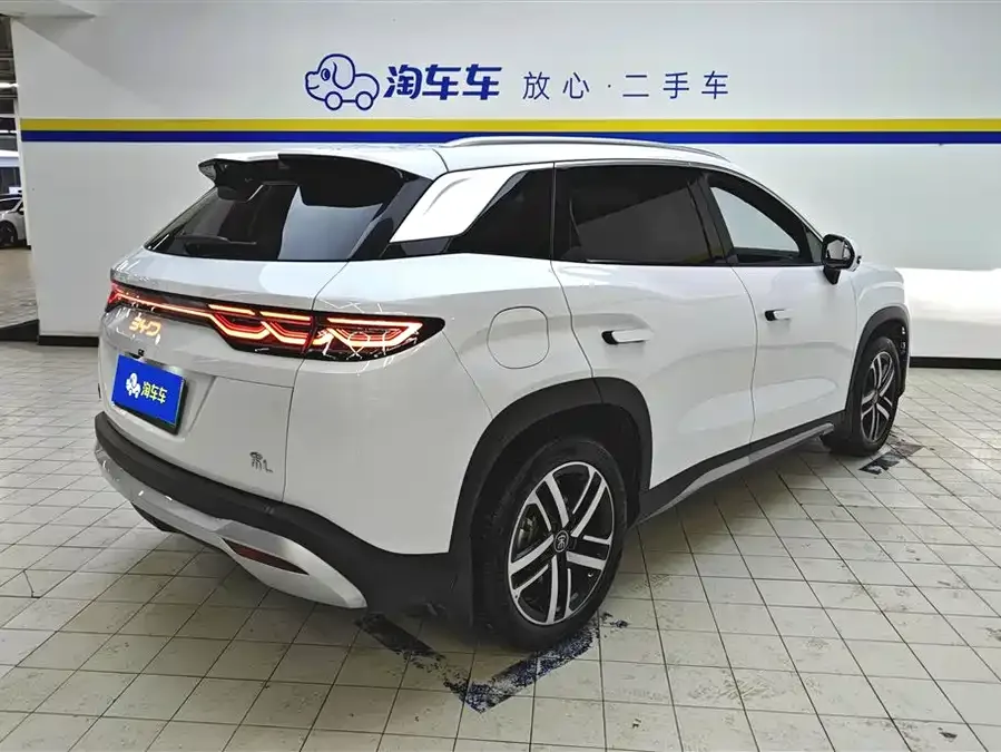 BYD Song L DM-i Song L DM-i 2024 112km Surpassing Edition 2025 — миниатюра 3