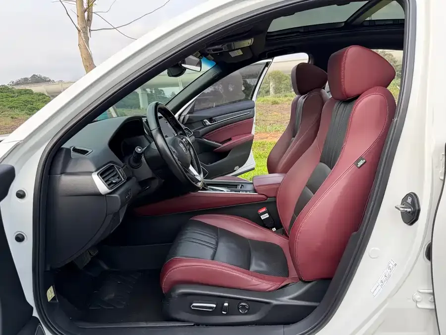 Honda Inspire 2022 Insignia 260TURBO Fine Edition 2023 — миниатюра 4