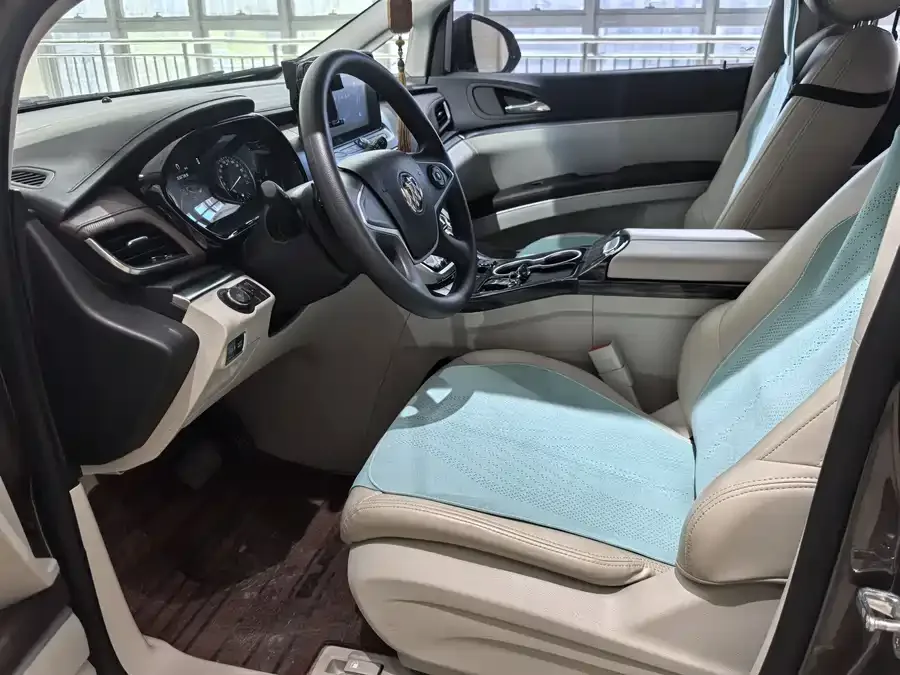 Buick GL8 2023 Land Business Class Comfort Edition 2023 — миниатюра 2