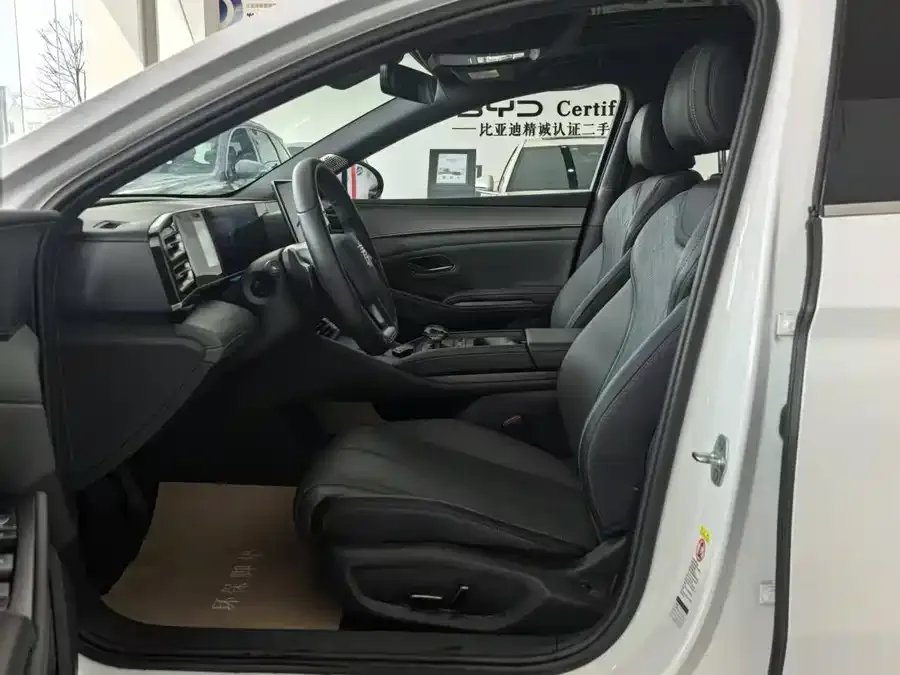 BYD Qin L Qin L 2025 DM-i Intelligent Driving Edition 120KM Excellence Edition 2025 — миниатюра 5