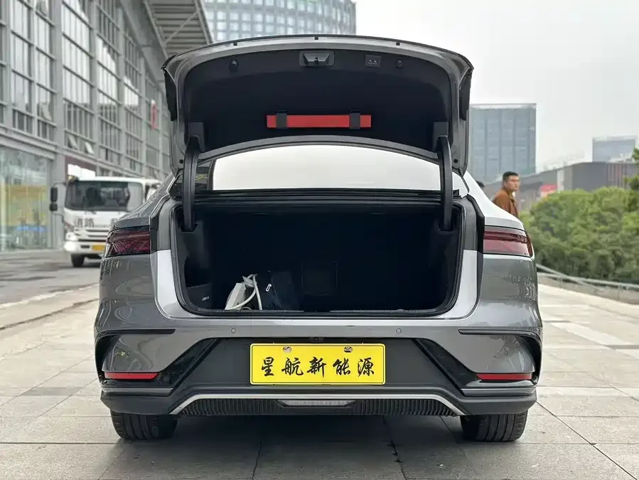 BYD Second-hand Han 2022 DM-i 121KM Premium Edition 2022 — миниатюра 4