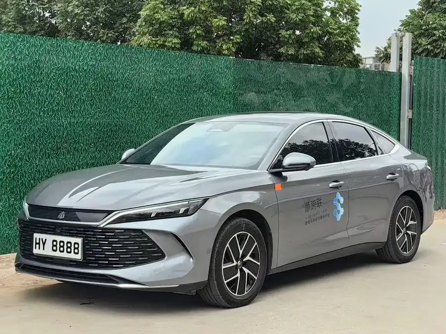 BYD Qin L Qin L 2024 DM-i 120KM Beyond Edition 2024 — фото 1, купить с доставкой в Москву