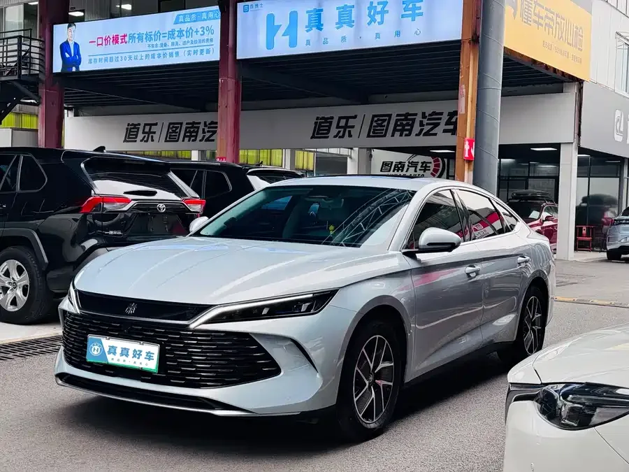 BYD Qin L Qin L 2024 DM-i 120KM Beyond Edition 2024 — фото 1, купить с доставкой в Москву