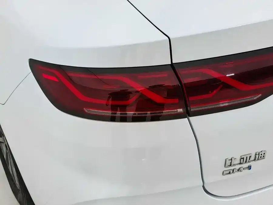 BYD Qin L Qin L 2024 DM-i 80KM Leading Edition 2025 — миниатюра 5