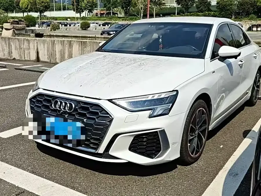 Audi A3 2022 A3L Limousine 35 TFSI aggressive and sporty 2022 — фото 1, купить с доставкой в Москву